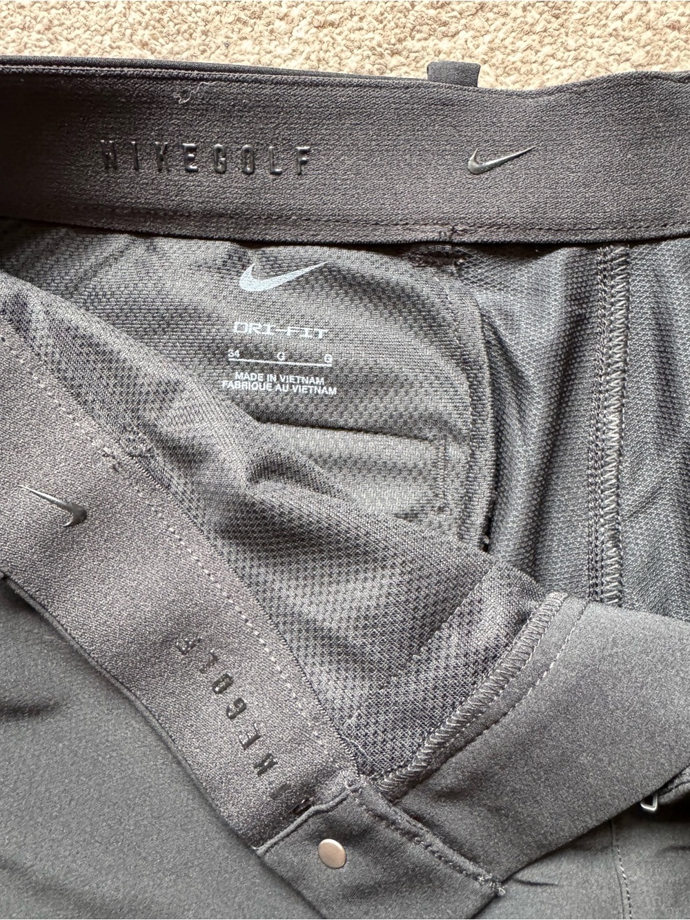 Mens Nike Dri Fit 10” Premium Golf Shorts Size 34 Black Like New - Picture 4 of 9